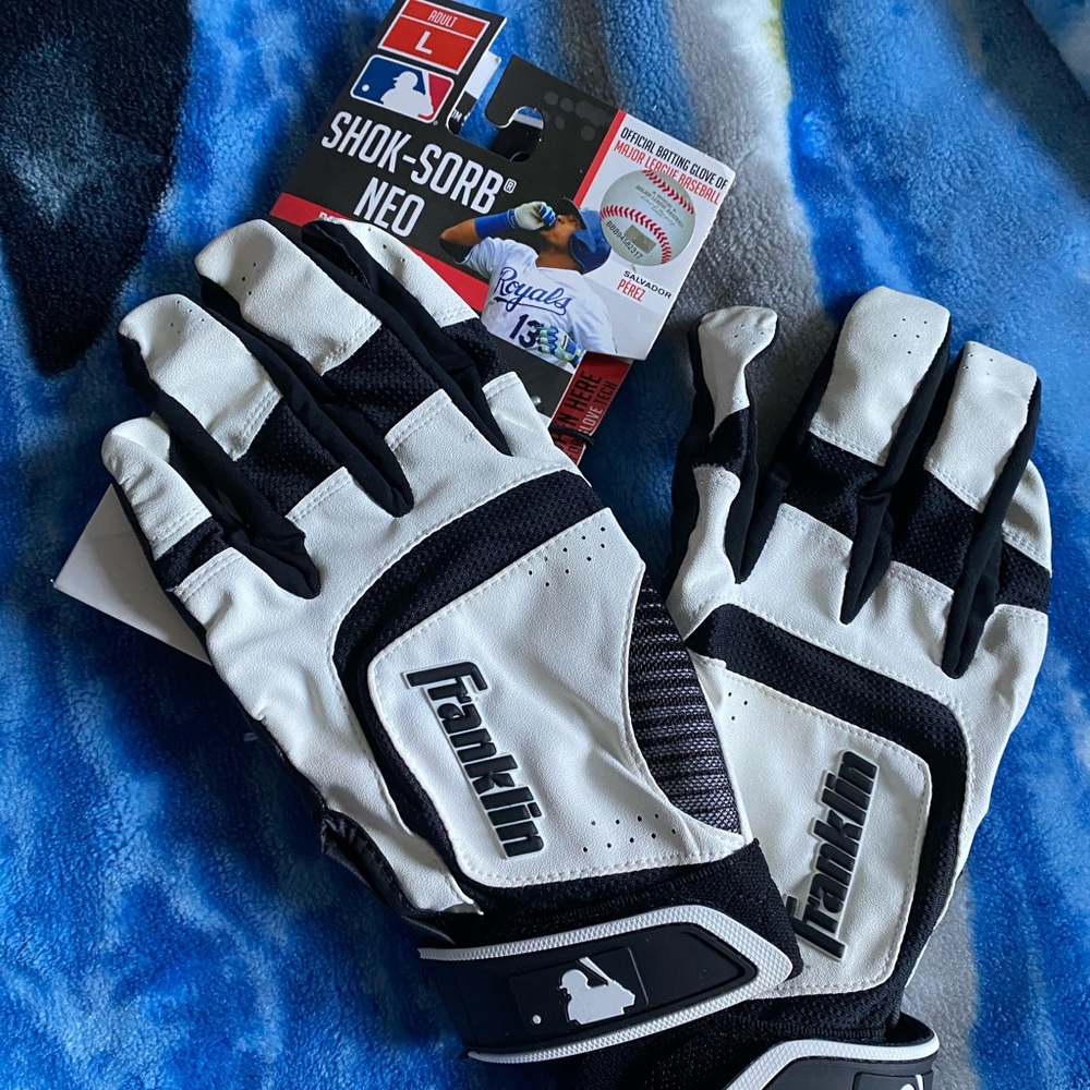 Batting gloves